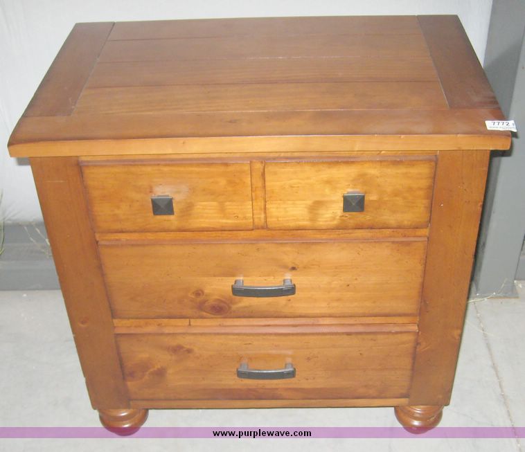 in MANHATTAN, KS Item 7772 sold Purple Wave