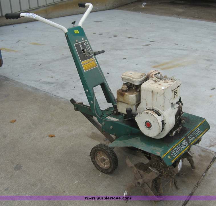 in MANHATTAN, KS Item 2534 sold Purple Wave