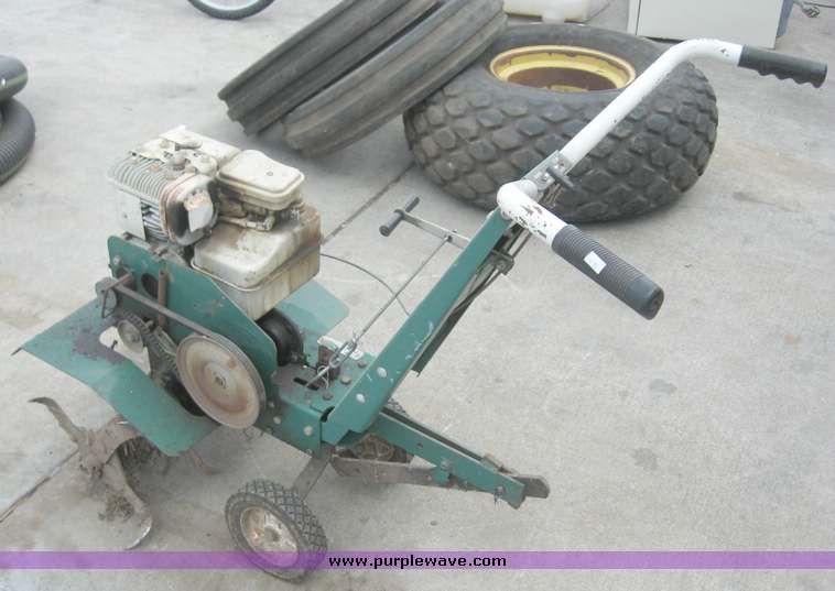 in MANHATTAN, KS Item 2534 sold Purple Wave