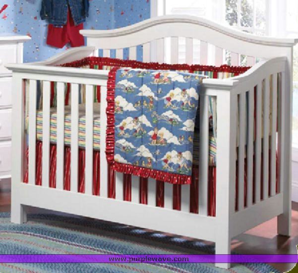 image for item 1059 Essex white lifetime crib