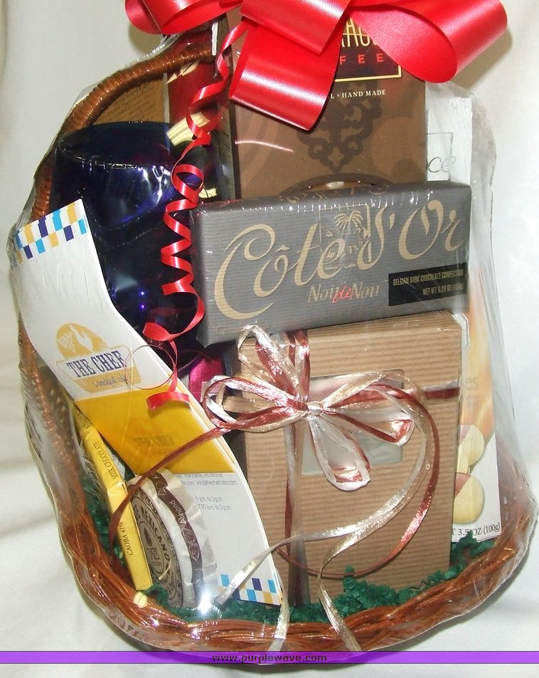 image for item 1126 The Independent Merchants of Downtown Manhattan gift basket