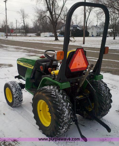 image for item A1807 John Deere 4100 MFWD compact tractor