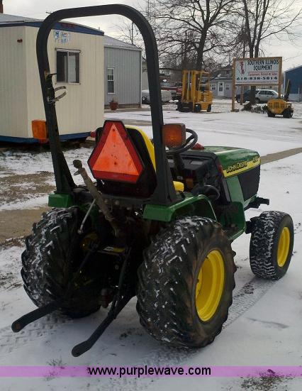 image for item A1807 John Deere 4100 MFWD compact tractor