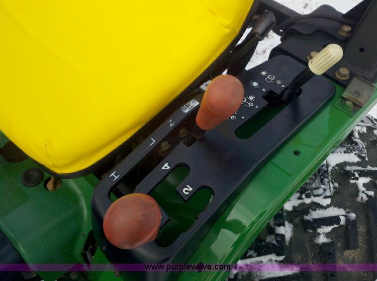 image for item A1807 John Deere 4100 MFWD compact tractor