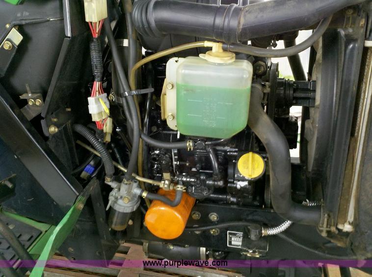 image for item A1807 John Deere 4100 MFWD compact tractor