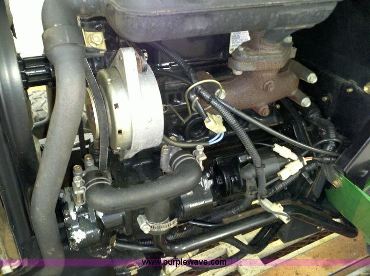 image for item A1807 John Deere 4100 MFWD compact tractor