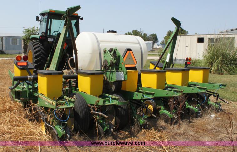 image for item A2711 John Deere 1760 eight row planter