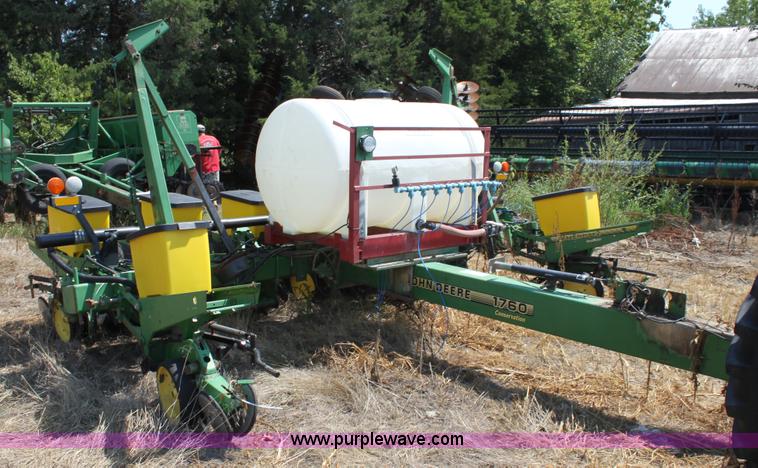 image for item A2711 John Deere 1760 eight row planter