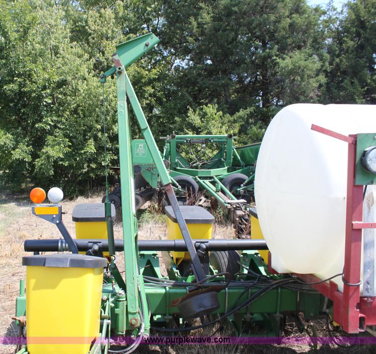 image for item A2711 John Deere 1760 eight row planter