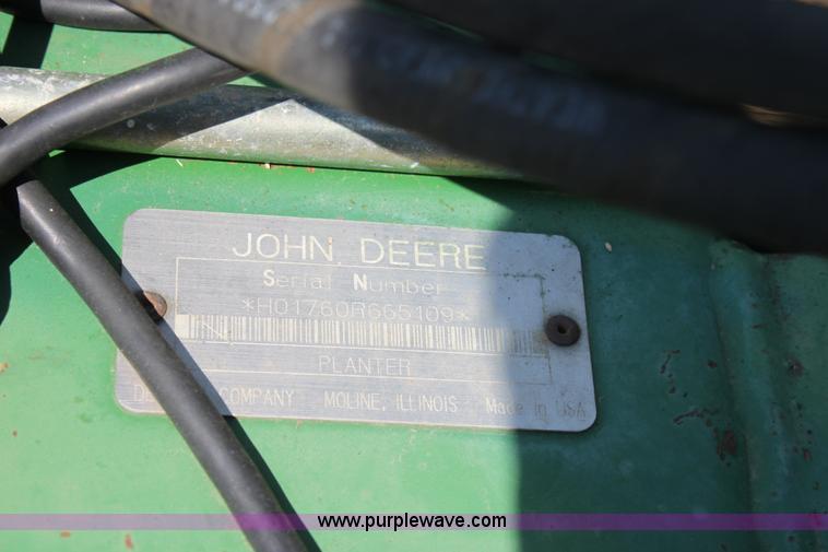 image for item A2711 John Deere 1760 eight row planter