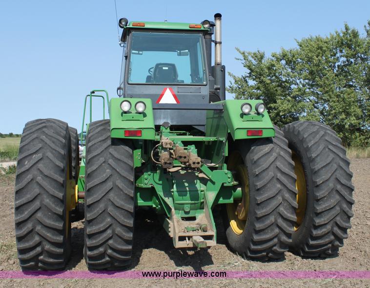 image for item A2714 1995 John Deere 8770 4WD tractor