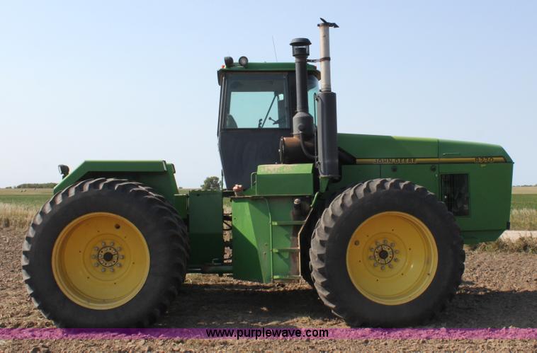 image for item A2714 1995 John Deere 8770 4WD tractor