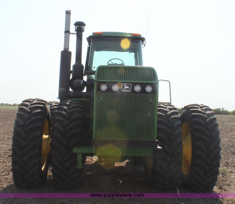 image for item A2714 1995 John Deere 8770 4WD tractor