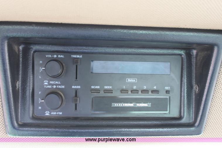 image for item A2714 1995 John Deere 8770 4WD tractor