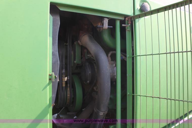 image for item A2714 1995 John Deere 8770 4WD tractor