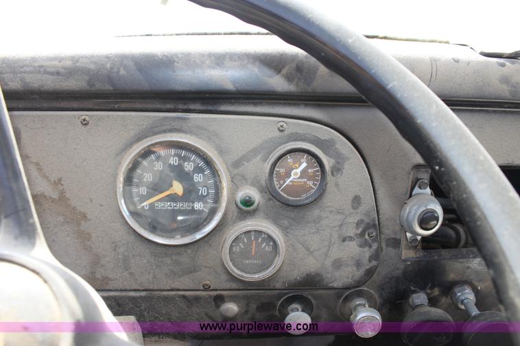 image for item A2930 1972 International Loadstar 1600 truck cab and chassis