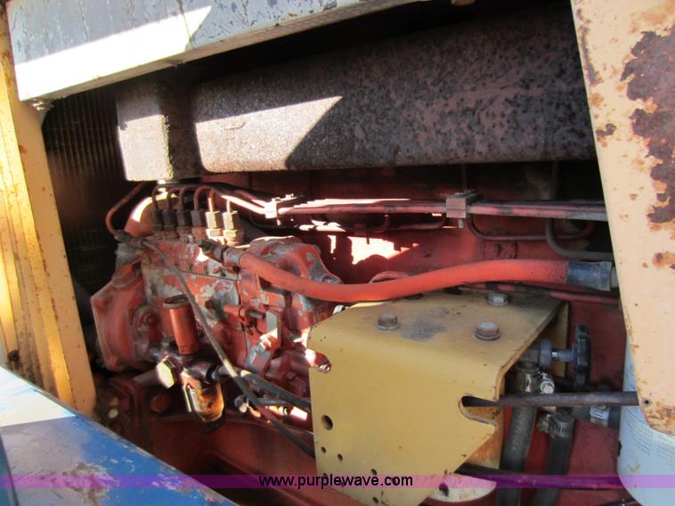 image for item A5651 1973 Case 1080 Agri King tractor