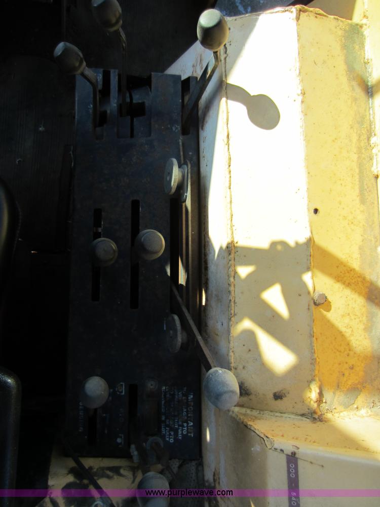 image for item A5651 1973 Case 1080 Agri King tractor