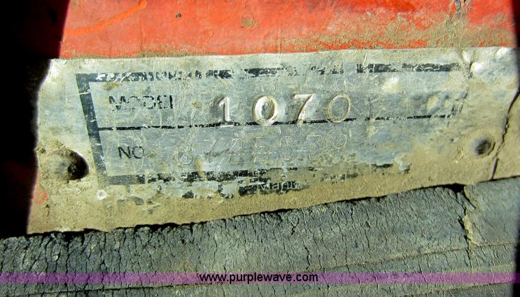 image for item A5651 1973 Case 1080 Agri King tractor