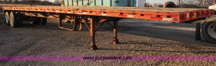 image for item A5654 1984 Dorsey 45' flatbed semi trailer