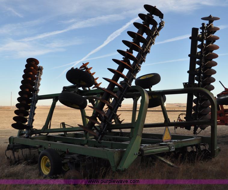 image for item A5780 John Deere 335 wing disk