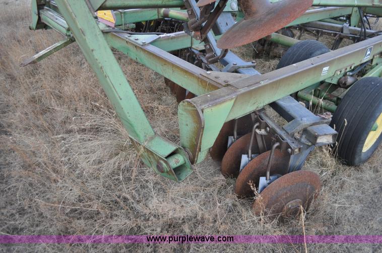 image for item A5780 John Deere 335 wing disk