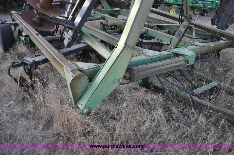 image for item A5780 John Deere 335 wing disk