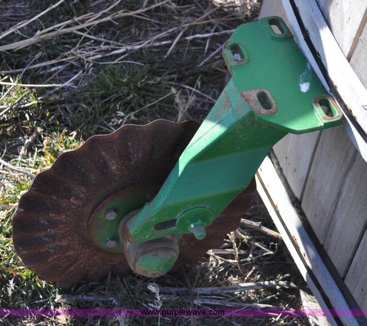 image for item A5781 (24) John Deere coulters