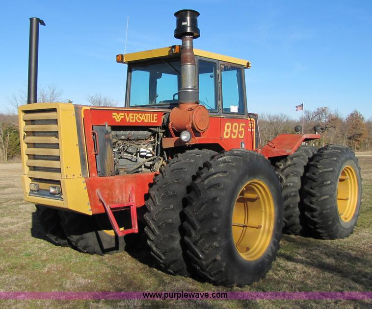 image for item B2163 1981 Versatile 895 articulating 4WD tractor