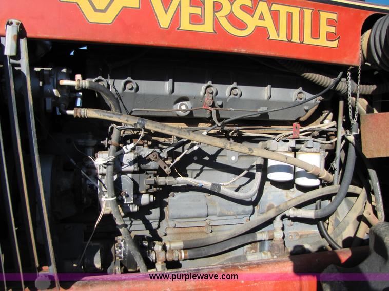 image for item B2163 1981 Versatile 895 articulating 4WD tractor