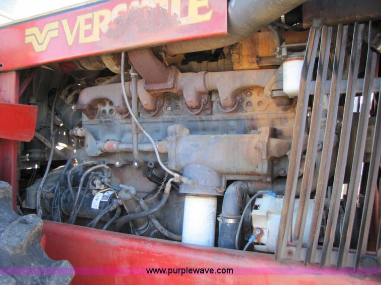 image for item B2163 1981 Versatile 895 articulating 4WD tractor