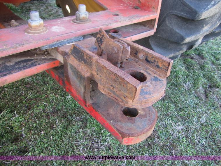 image for item B2163 1981 Versatile 895 articulating 4WD tractor