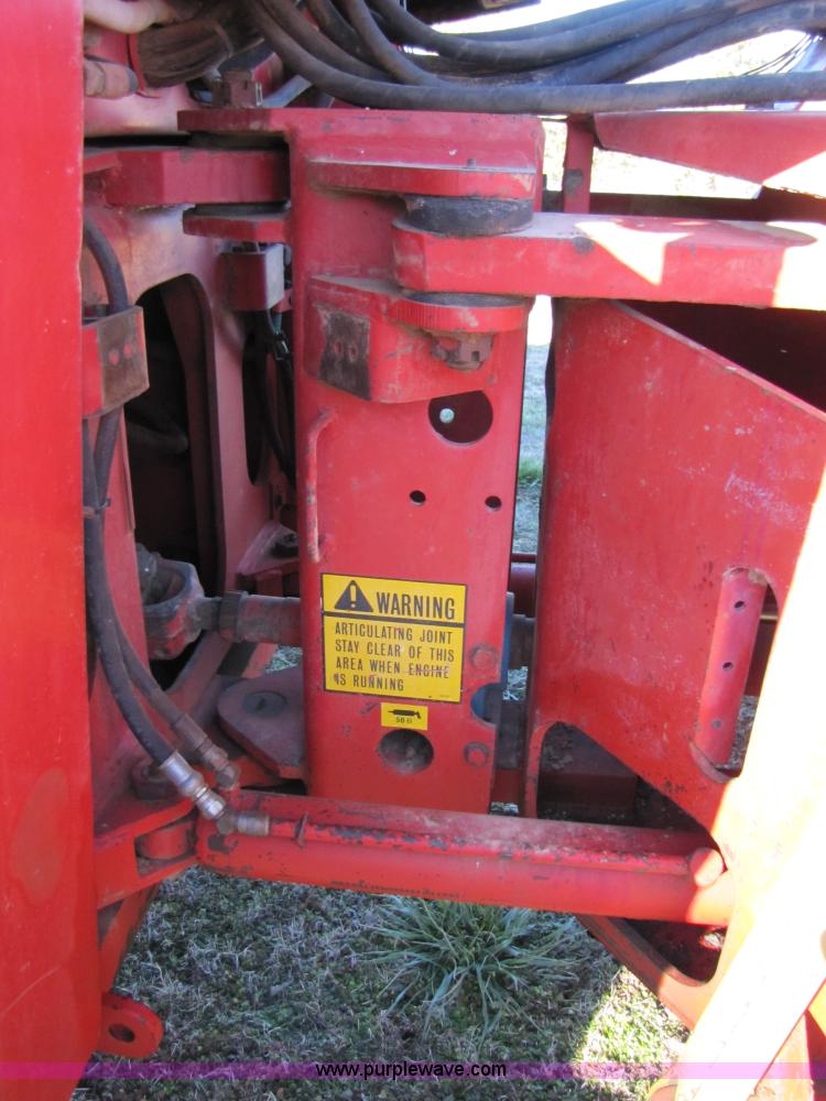 image for item B2163 1981 Versatile 895 articulating 4WD tractor
