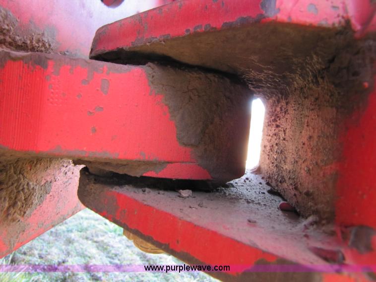 image for item B2163 1981 Versatile 895 articulating 4WD tractor