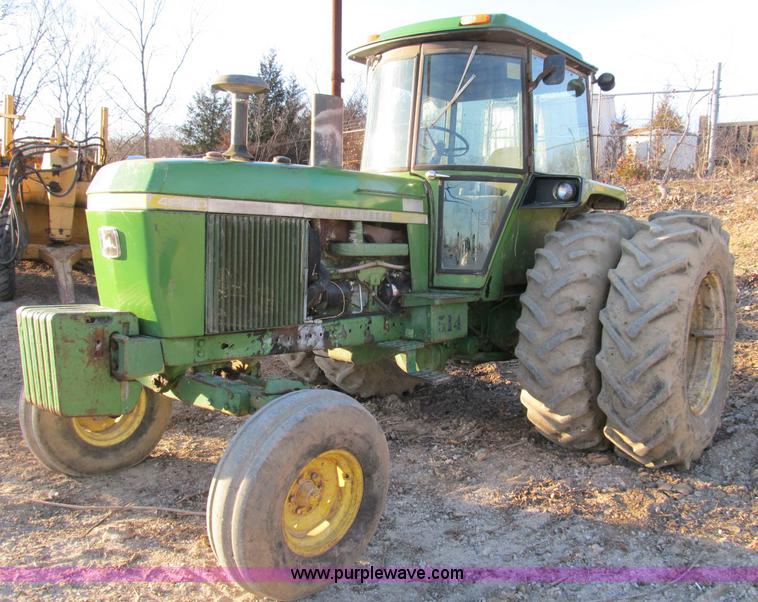 image for item B2582 1978 John Deere 4230 tractor