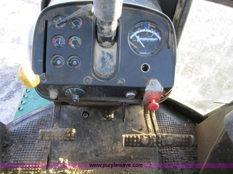 image for item B2582 1978 John Deere 4230 tractor