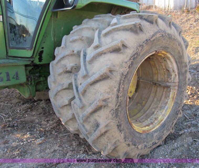 image for item B2582 1978 John Deere 4230 tractor