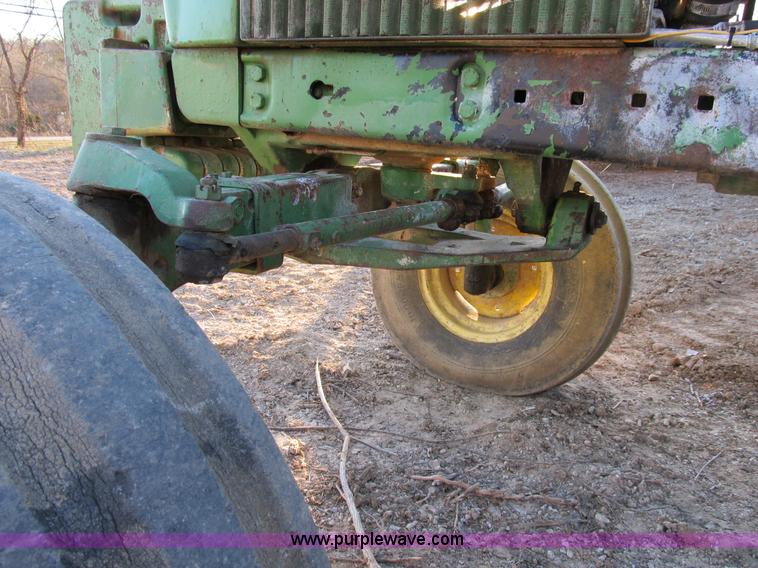 image for item B2582 1978 John Deere 4230 tractor