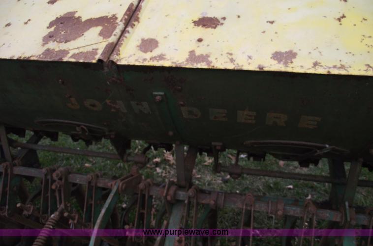 image for item B6017 John Deere FB-8 drill