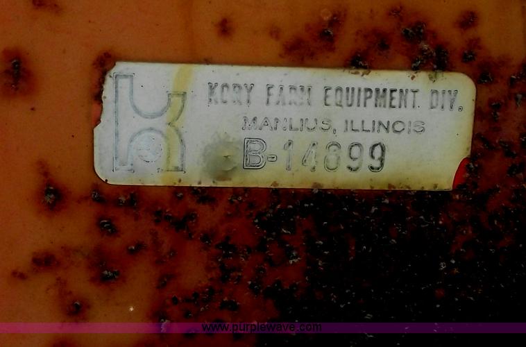 image for item B6018 Koby 6072 gravity wagon