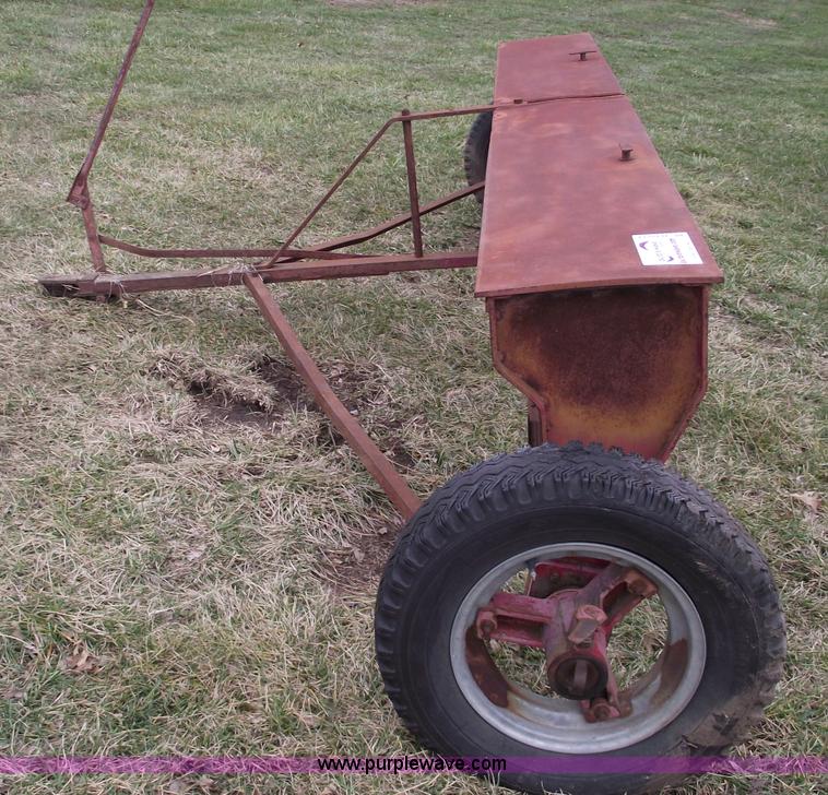 image for item B6034 Gandy 112 gravity drop seeder