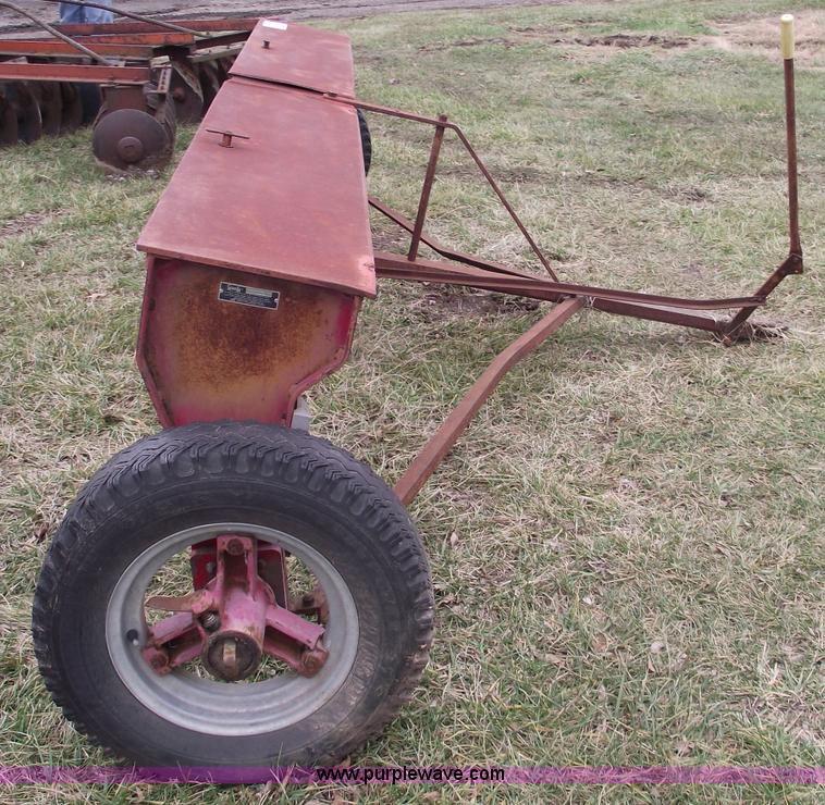 image for item B6034 Gandy 112 gravity drop seeder