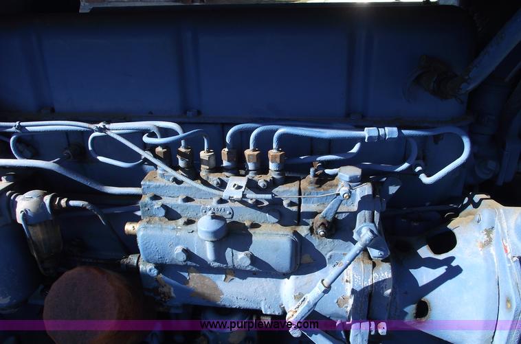 image for item B6057 1968 Ford 6000 tractor