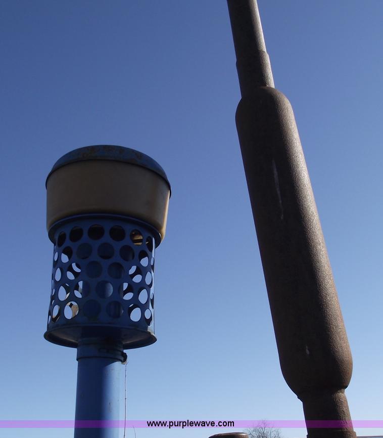 image for item B6057 1968 Ford 6000 tractor