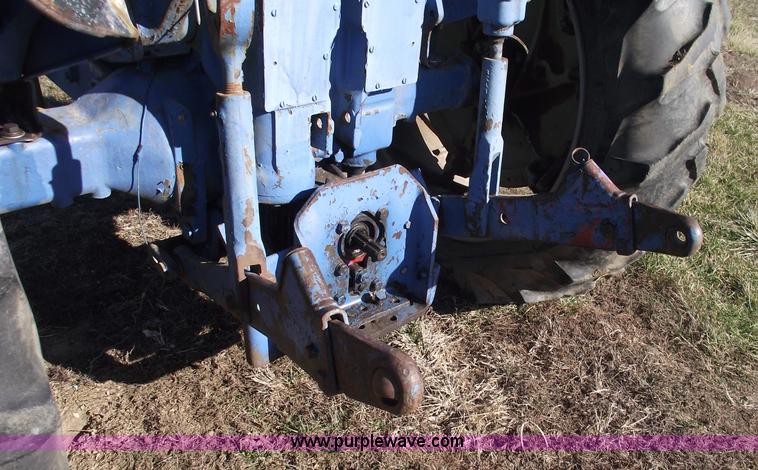 image for item B6057 1968 Ford 6000 tractor