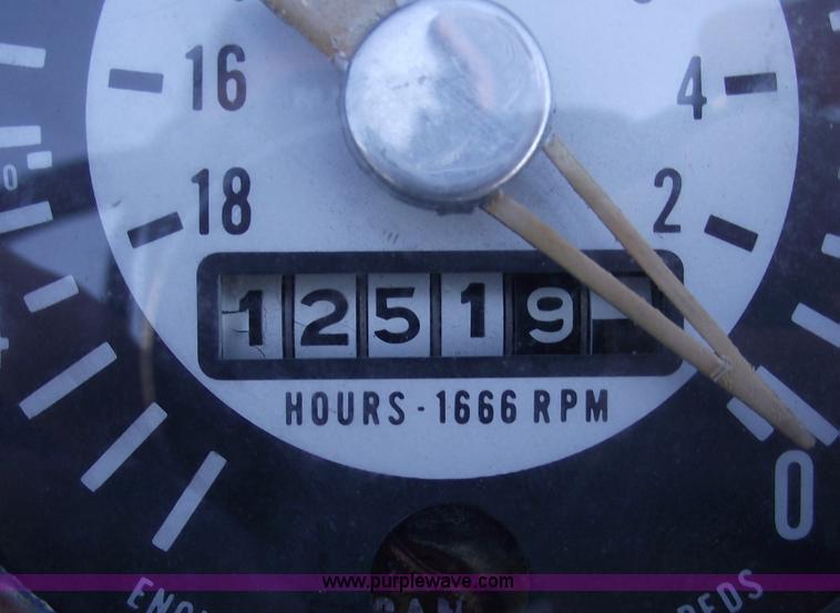 image for item B6057 1968 Ford 6000 tractor