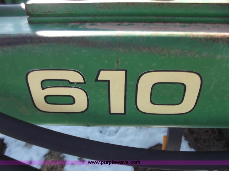 image for item B7525 John Deere 610 chisel plow