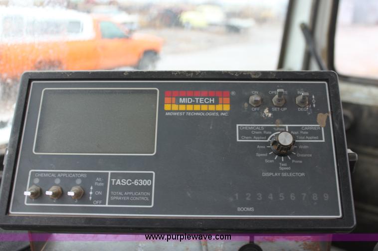 image for item B8763 1986 Mack CS200 chemical application truck