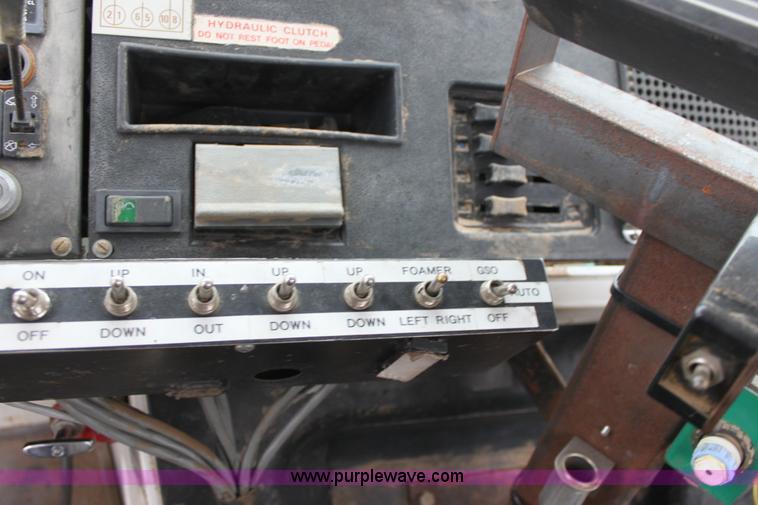 image for item B8763 1986 Mack CS200 chemical application truck