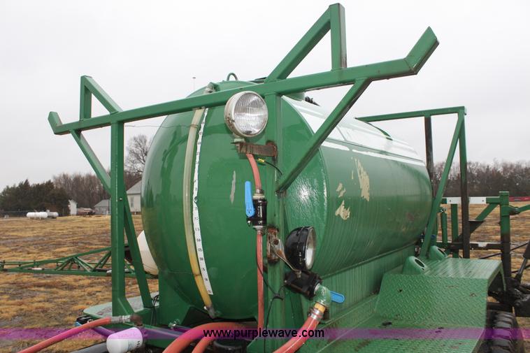 image for item B8763 1986 Mack CS200 chemical application truck